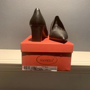 Vaneli Marice black Nappa 7 1/2